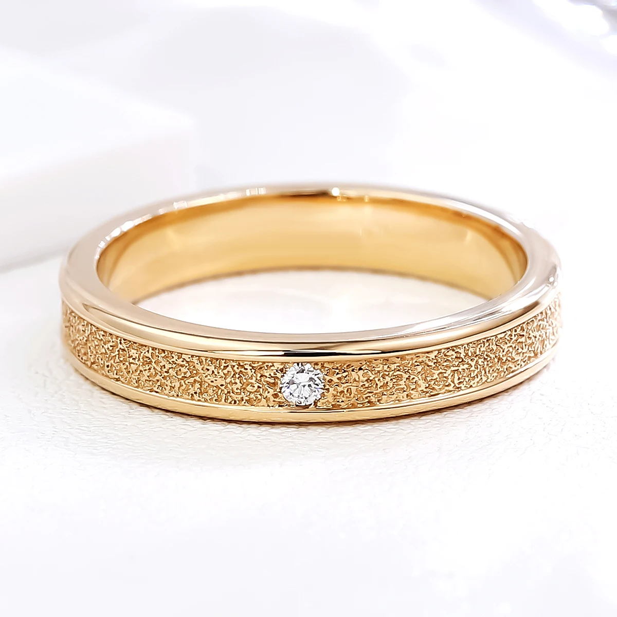 

Provence Trendy Sand stone Finish Ring Solid Gold Round DEF/VS Lab Diamonds Men's Luxury Wedding Rings Everyday band Custom