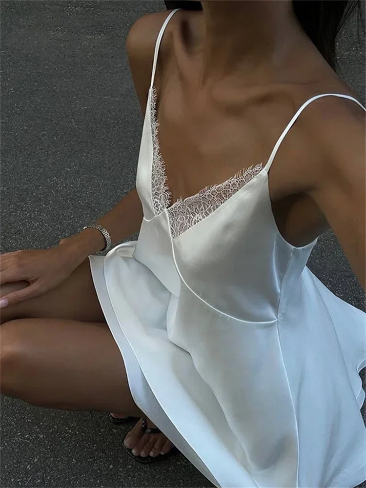 ホワイトレースVネックミニドレス女性バックレスファッションスパゲッティスリムパッチワークサテンY2kドレスサマーホルタードレス2025