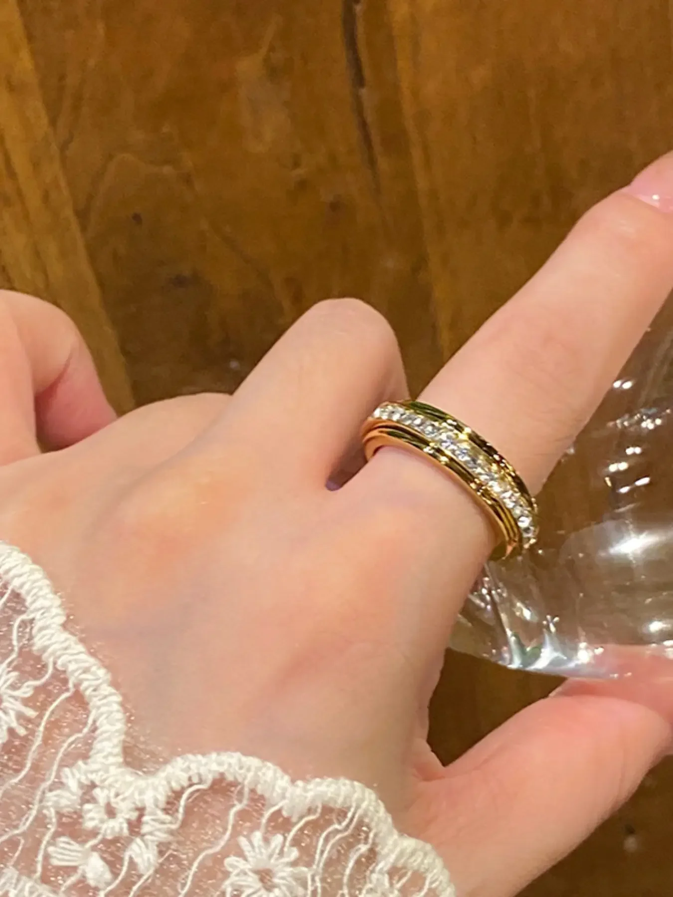 Fashionable Rotating Stress Relief Ring, Anxiety Spinner Rings, Anxiety Fidget Ring, Stress Relief Jewelry, Luxury Style with Bright Synthetic Zircon, Perfect Gift for High-Stress Work, Sizes 6-10