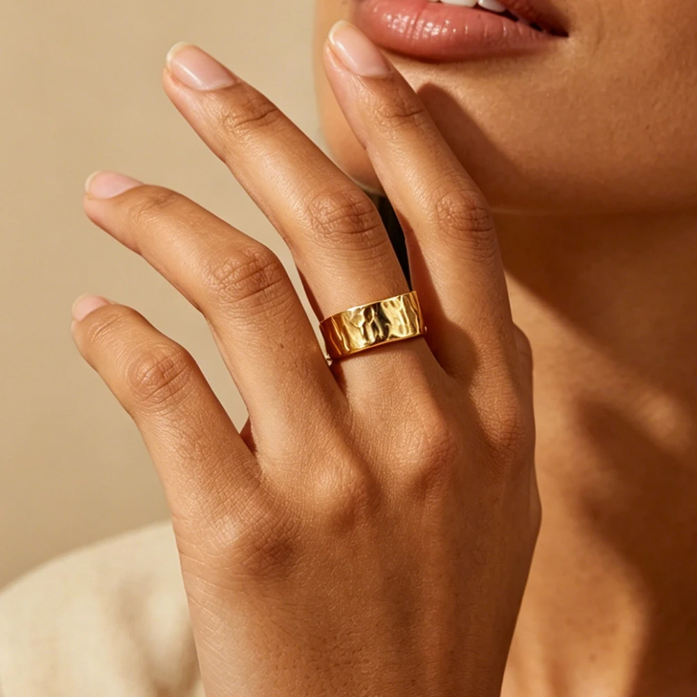 Minimalistische geometrische breite strukturierte Ringe für Frauen, 18K vergoldeter Edelstahl-Öffnungsring, ästhetischer Hochzeitsschmuck, Geschenk.