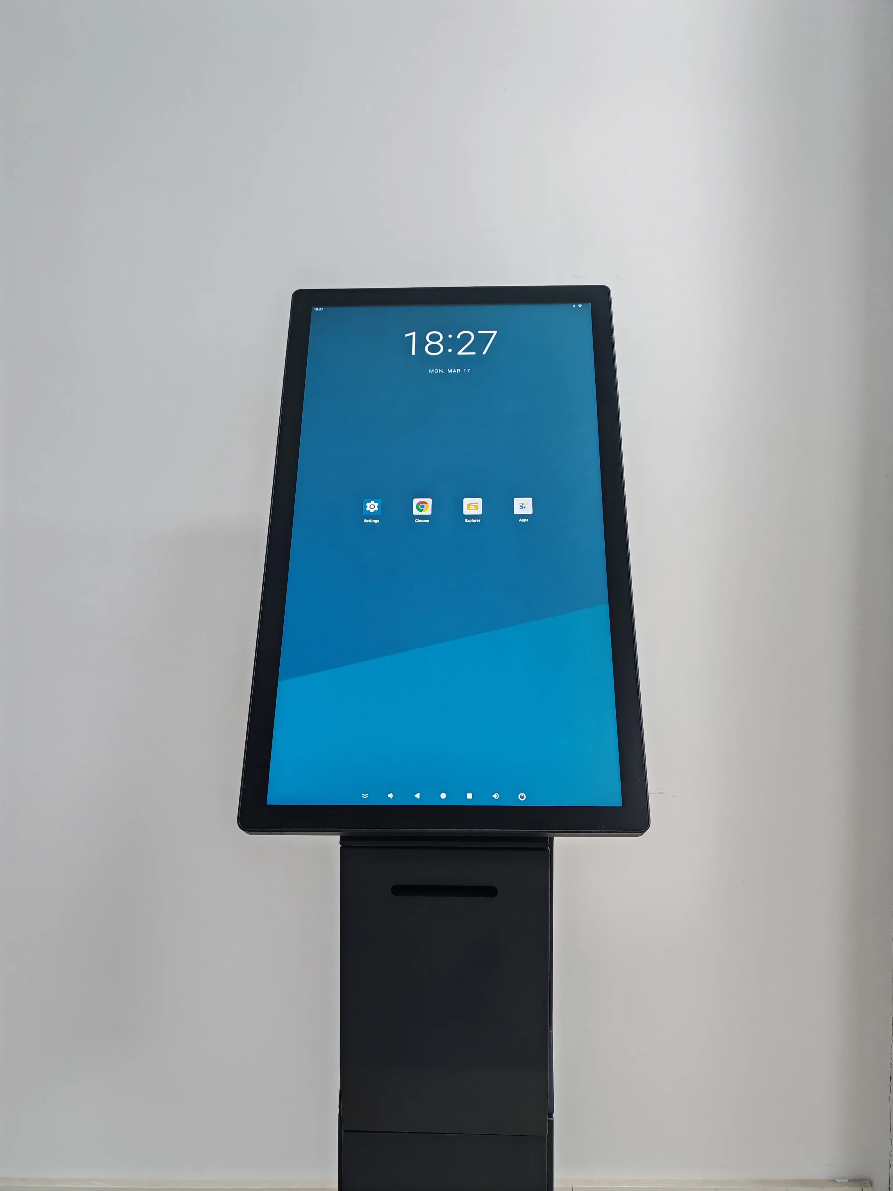 24-Inch Android PCAP touch kiosk modular style self-service POS stand with QR code scanner and printer digital signage display