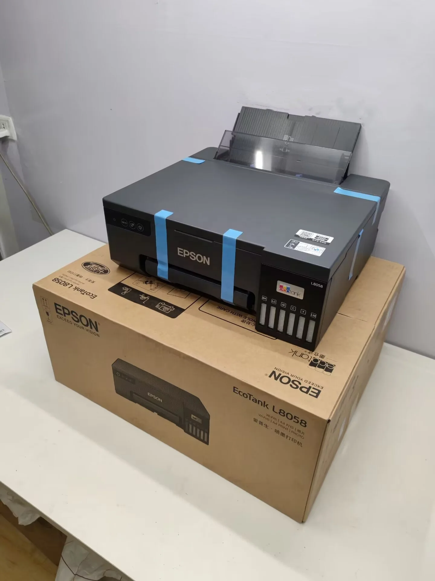 Original brandneue L805 L8058 Sechs-Farben-Hochgeschwindigkeits-Tintenbox-Typ-Tintenstrahl-Kontinuierliche Versorgung Fotodrucker Farbnetzwerk Wireless WiF