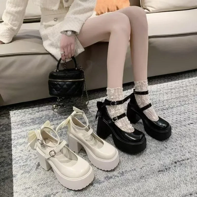 

Роскошные женские туфли на высоком каблуке с элегантным бантом и квадратным носком, женские туфли Мэри Джейн, жемчужное кружево, вечерние свадебные туфли, модные женские туфли-лодочки на платформе