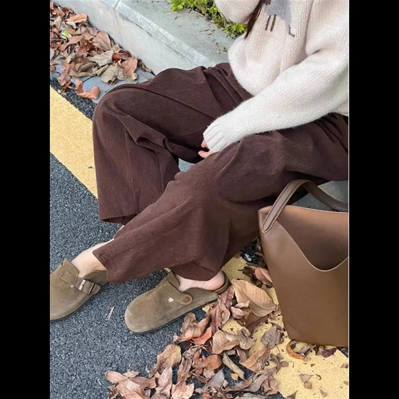 プラスサイズブラウンコーデュロイワイドレッグパンツ女性のカジュアル秋冬太った人痩身バルーンパンツ女性レジャーパンツ