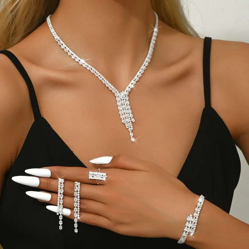 

Bridal Wedding Jewelry Set European and American Light Luxury High-end Elegant Zircon Earrings Necklace Bracelet Ring Four-piece