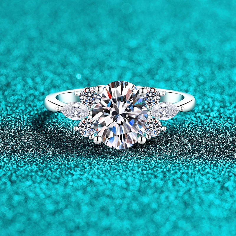 Women's PT950 Platinum 2Ct Moissanite Luxury Oval Ring - Allergy-Resistant Finger Focal Light Luxury Premium Style