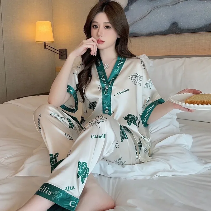 

Женская шелковая пижама, топ и брюки на пуговицах, женская одежда для сна, домашняя одежда, комплект из двух предметов, роскошная ночная рубашка с v-образным вырезом и принтом, Таиланд