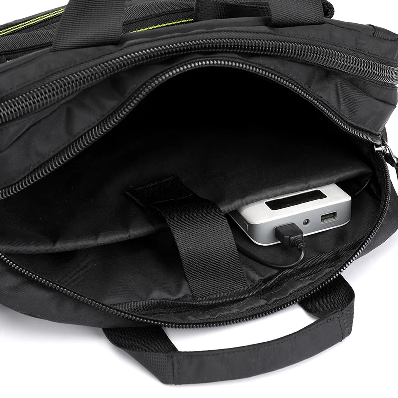 New outdoor men's shoulder bag leisure portable messenger bag sports travel bag business Computer Briefcase