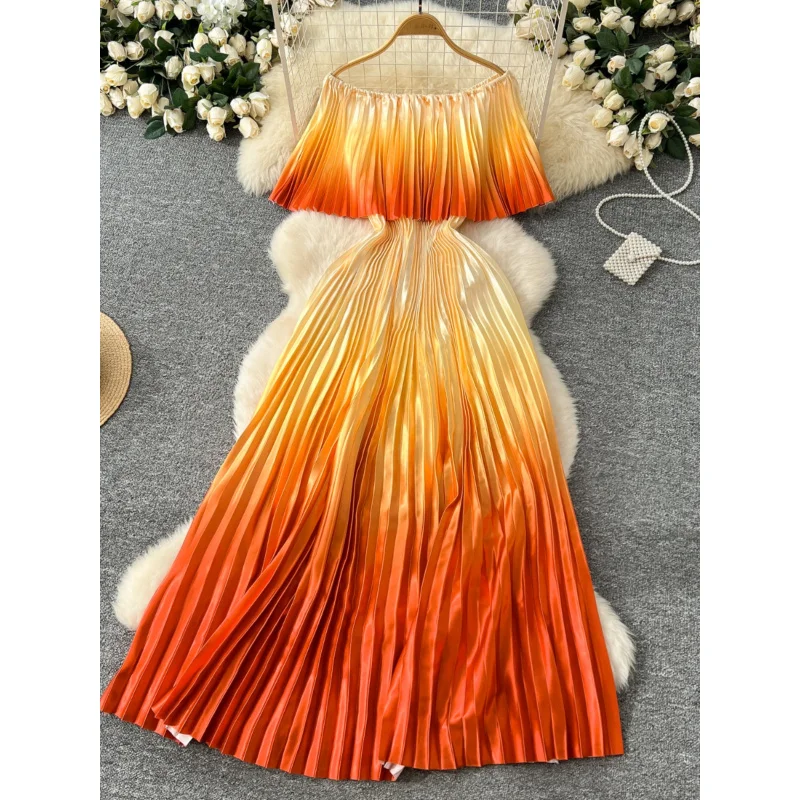 

European and American Gradient Color Off-Shoulder Dress for Women, Pleated Waist Slimming Design, Elegant and Unique Luxury Nich