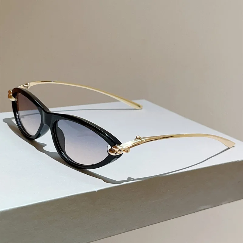 Einzigartige Legierung-Sonnenbrille mit Knotenbügel und Katzenaugen-Design für Damen, Neue Mode Blau-Rosa Farbverlauf Sonnenbrille, Sexy Fahrbrille für Damen in Schwarz – Detail 8