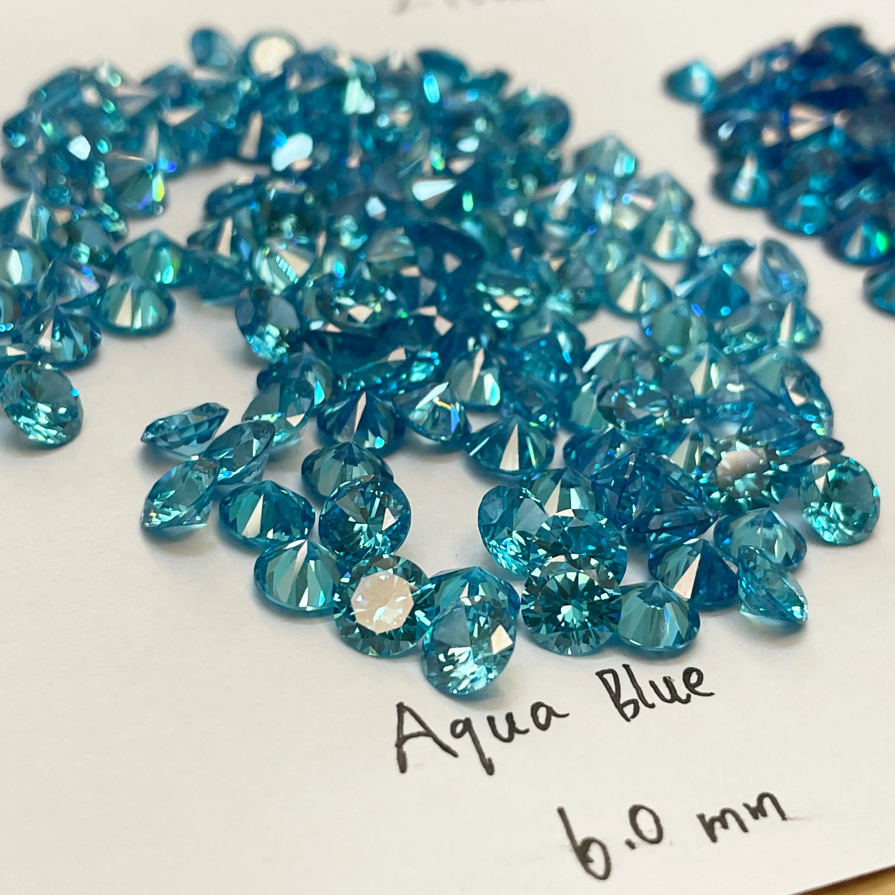 Size 3.0~10mm AAAAA Round CZ Stone European Machine Cut Middle Blue Zircon Synthetic Gems Cubic Zirconia For Jewelry