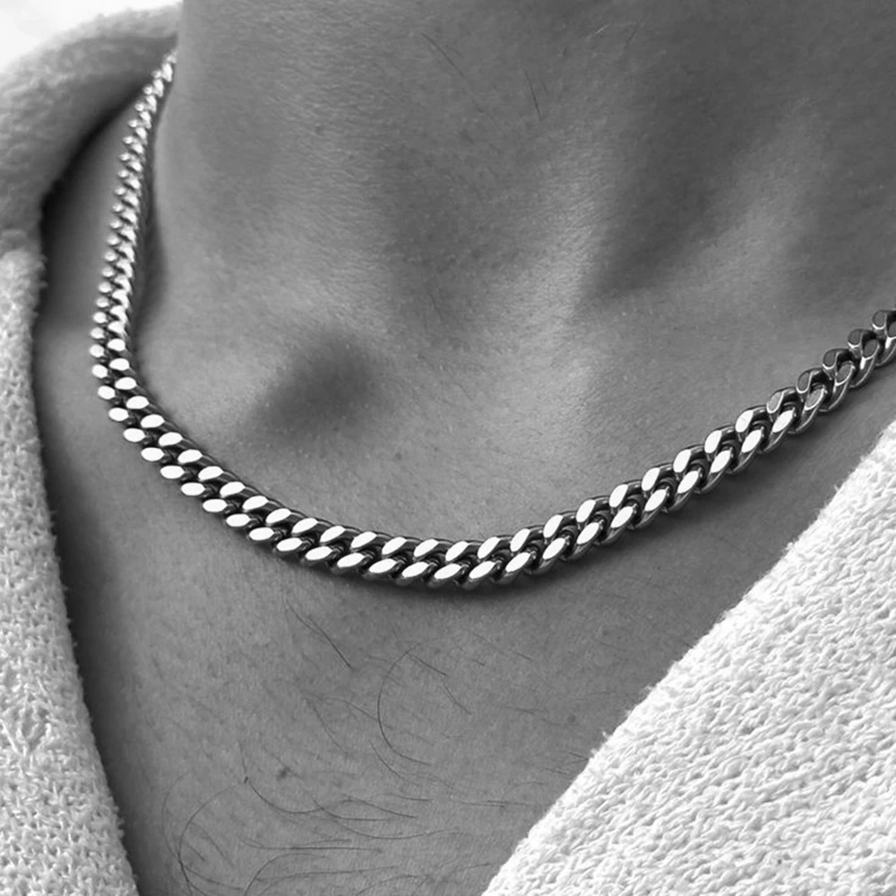 Vnox 3/5/7/9mm Thick Cuban Chain Necklaces for Men Women,Simple Miami Curb Links Collar,Waterproof Stainless Steel Unisex Chain