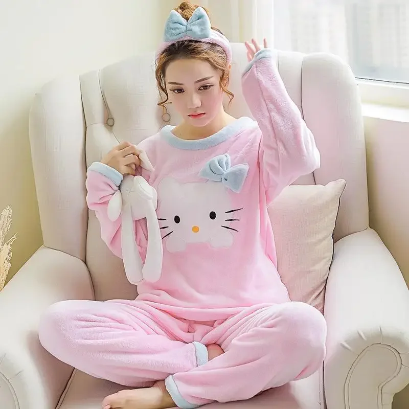 

Плюшевый пижамный комплект «Hello Kitty» в стиле аниме Sanrio, милый коралловый бархат для родителей и детей, утепленная женская и детская ночная рубашка, зимняя домашняя одежда с героями мультфильмов