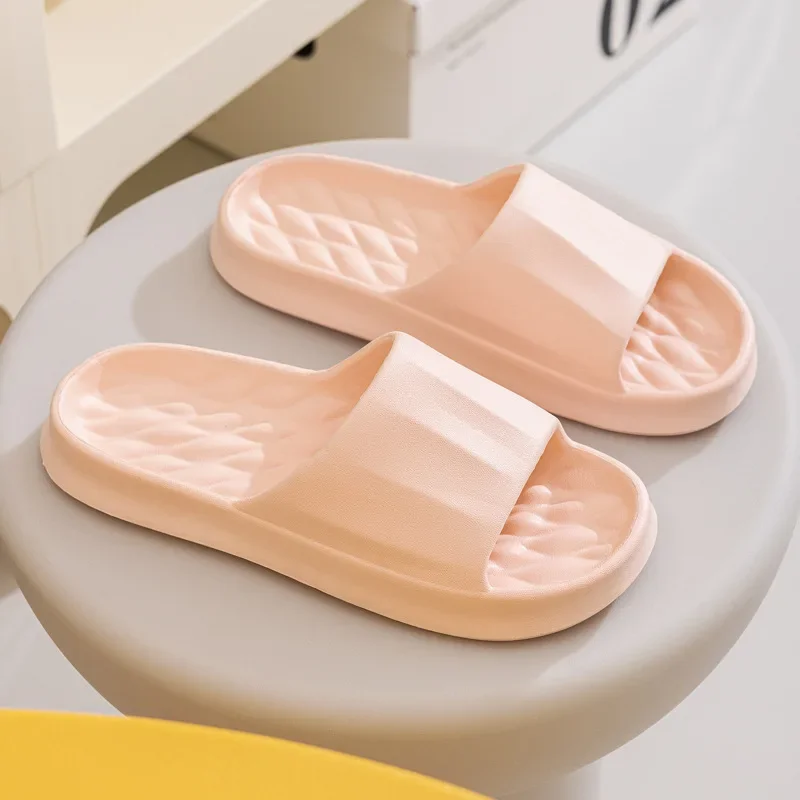 Sandal pria sol lembut EVA kasual, sandal rumah kamar mandi, sepatu pasangan modis sol lembut untuk pria dan wanita