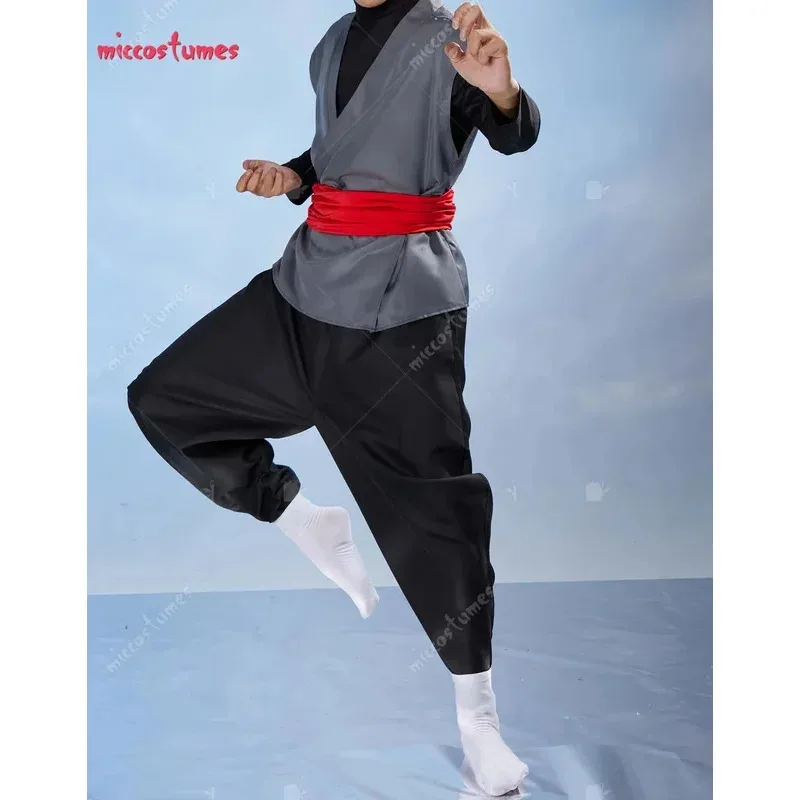 بدلة الكونغ فو للرجال من Miccostumes مع أقراط أزياء تنكرية سوداء للهالوين