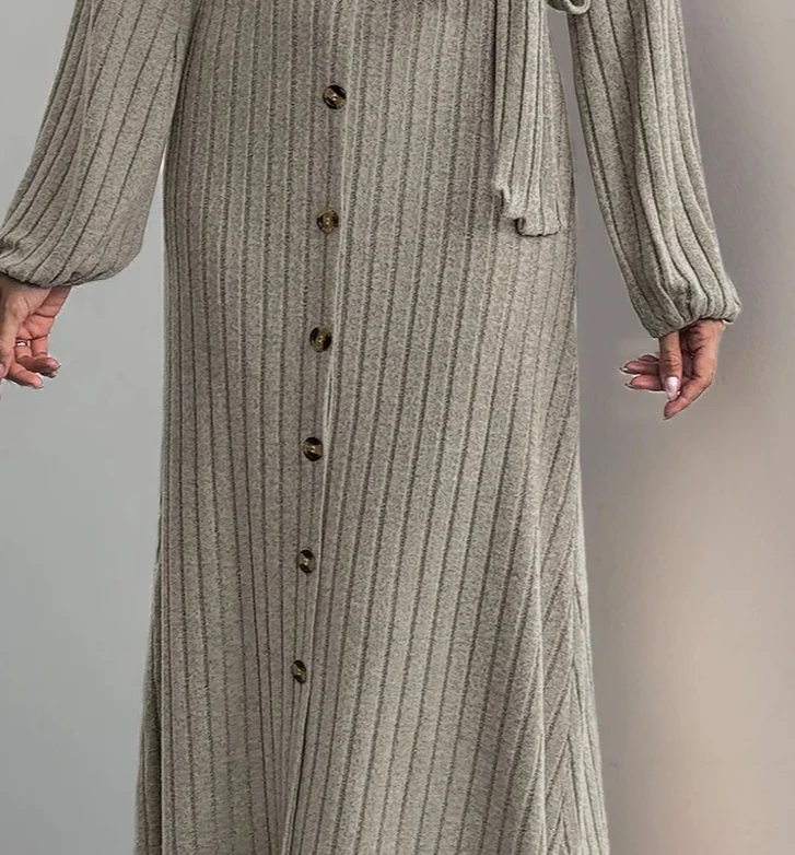 Outono inverno europeu e cor sólida botão bainha vestido de malha