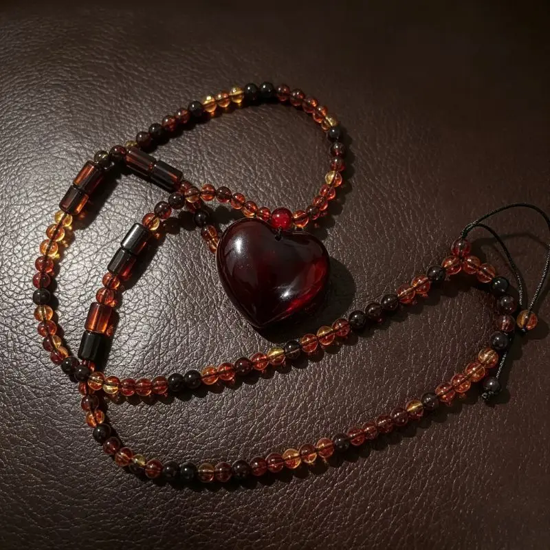 novo-pingente-de-amor-em-Ambar-sangue-requintado-colar-de-casal-versatil-e-personalizado