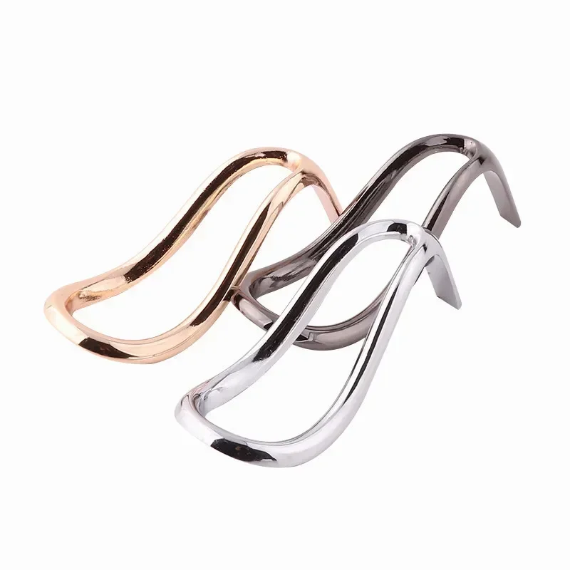 

1pcs Smoking Accessories Stands Cigar Pipe Rack Smoking Pipes Stent Tobacco Pipe Metal Holder High-heeled Shoes Design Rack Tool