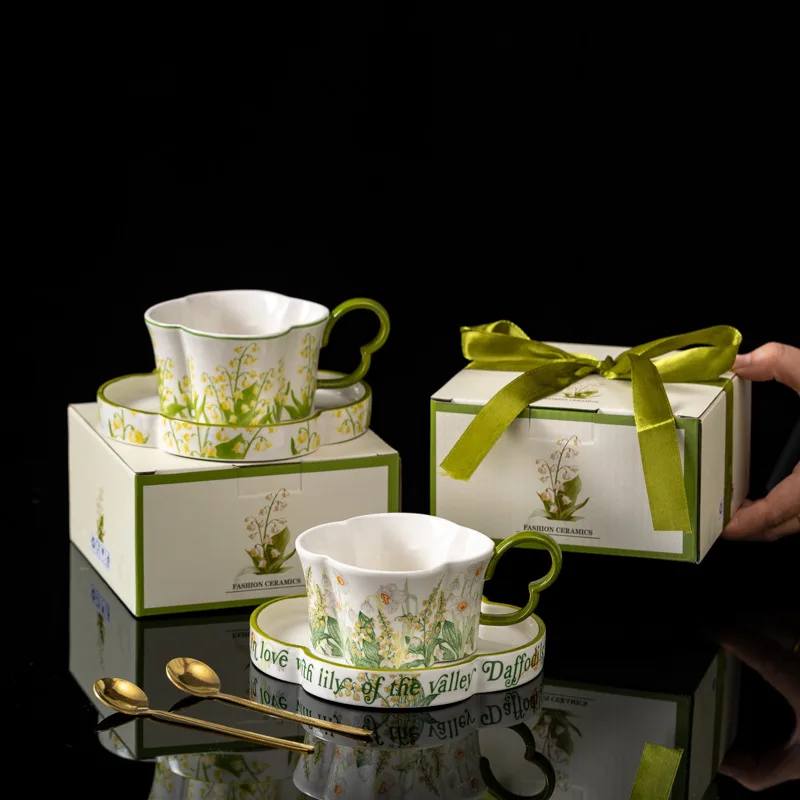 

Vintage Red Cherry Blossom Coffee Cup Saucer Set, Retro Latte Mug for Afternoon Tea – Unique Porcelain Drinkware Gift for Her