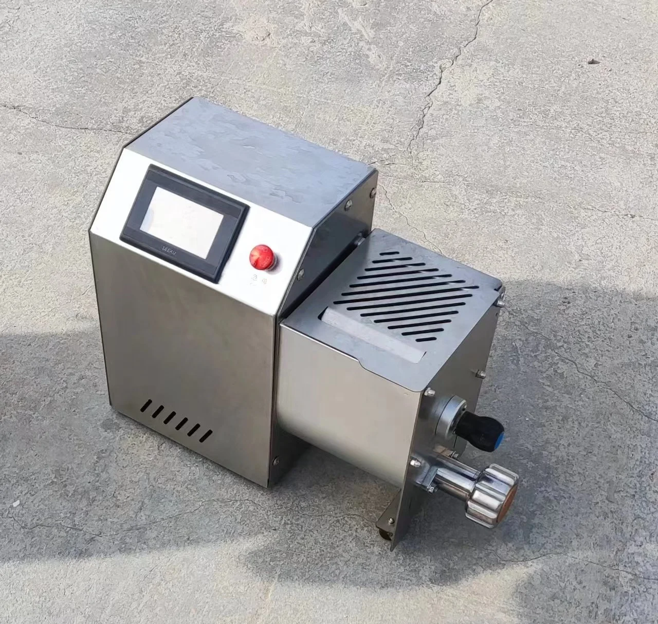 Machine à pâtes, corps en acier inoxydable, Machine automatique de fabrication de pâtes Rigati de haute qualité