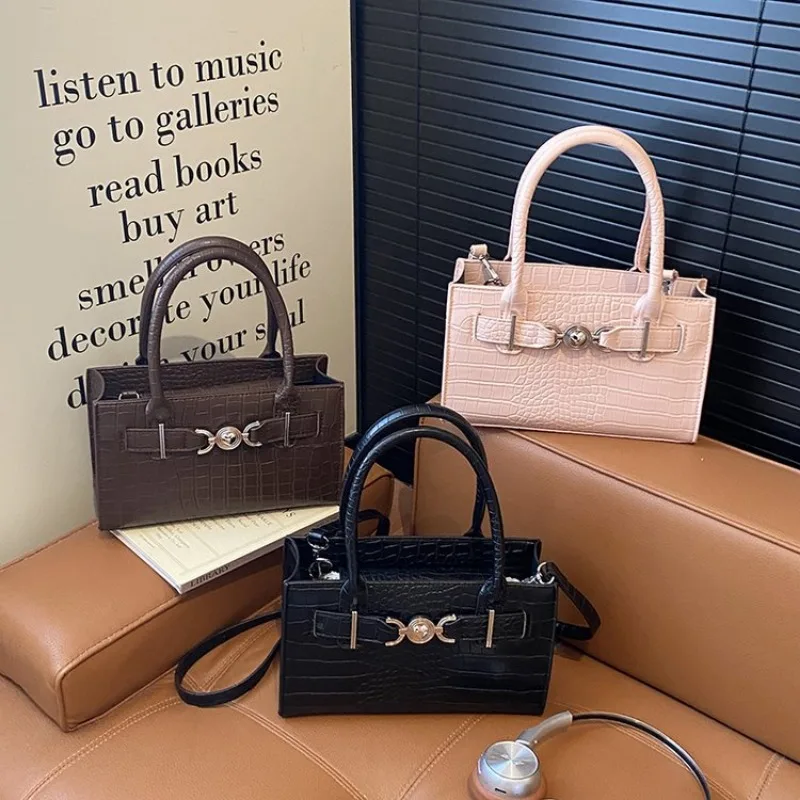 

Уникальные минималистичные сумки для подгузников для женщин: простые, роскошные, кожаные сумки через плечо, винтажные дизайнерские элегантные сумки для повседневного использования.