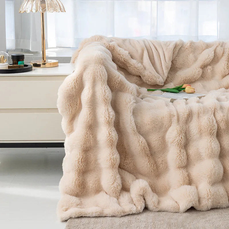 Luxury Rabbit Plush Blanket Winter Autumn Comfortable Blankets Office Air Conditioning Leisure Blanket Thickness Sofa Cover