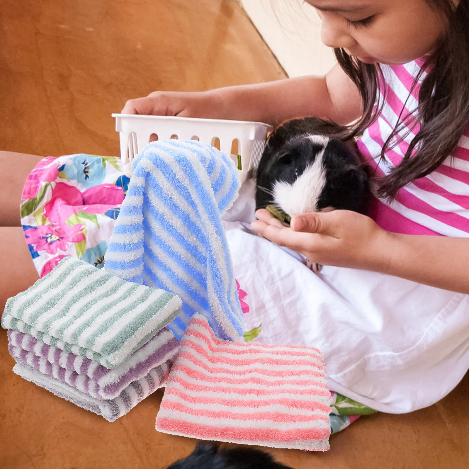 

5Pcs Guinea Pig Blanket Lightweight Absorbent Small Pet Bath Towels Hamster Cage Liners Syrian Hamster Accessories