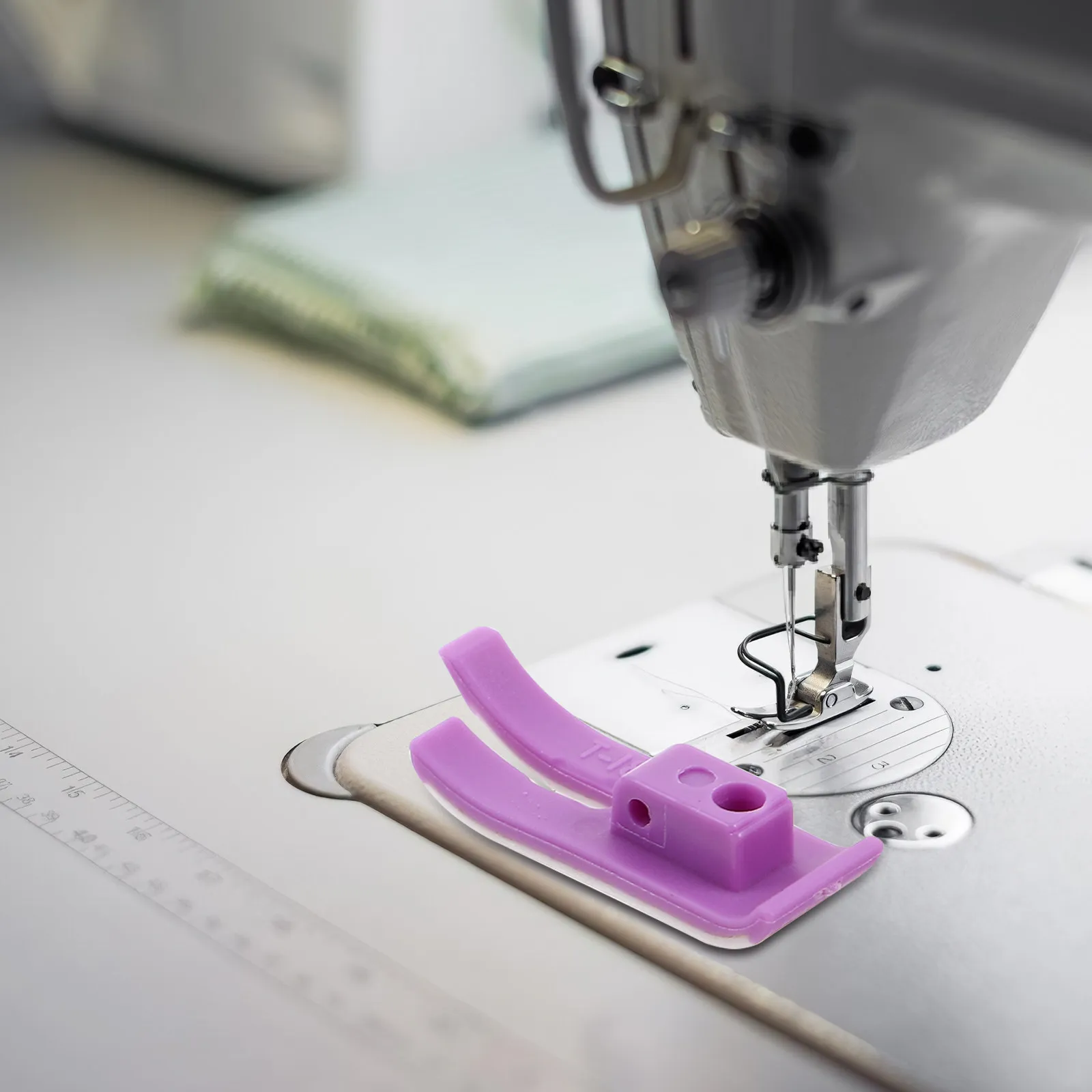 

Набор из 100 прижимных лапок для швейных машин с пластиковым антипригарным основанием, промышленные и бытовые аксессуары