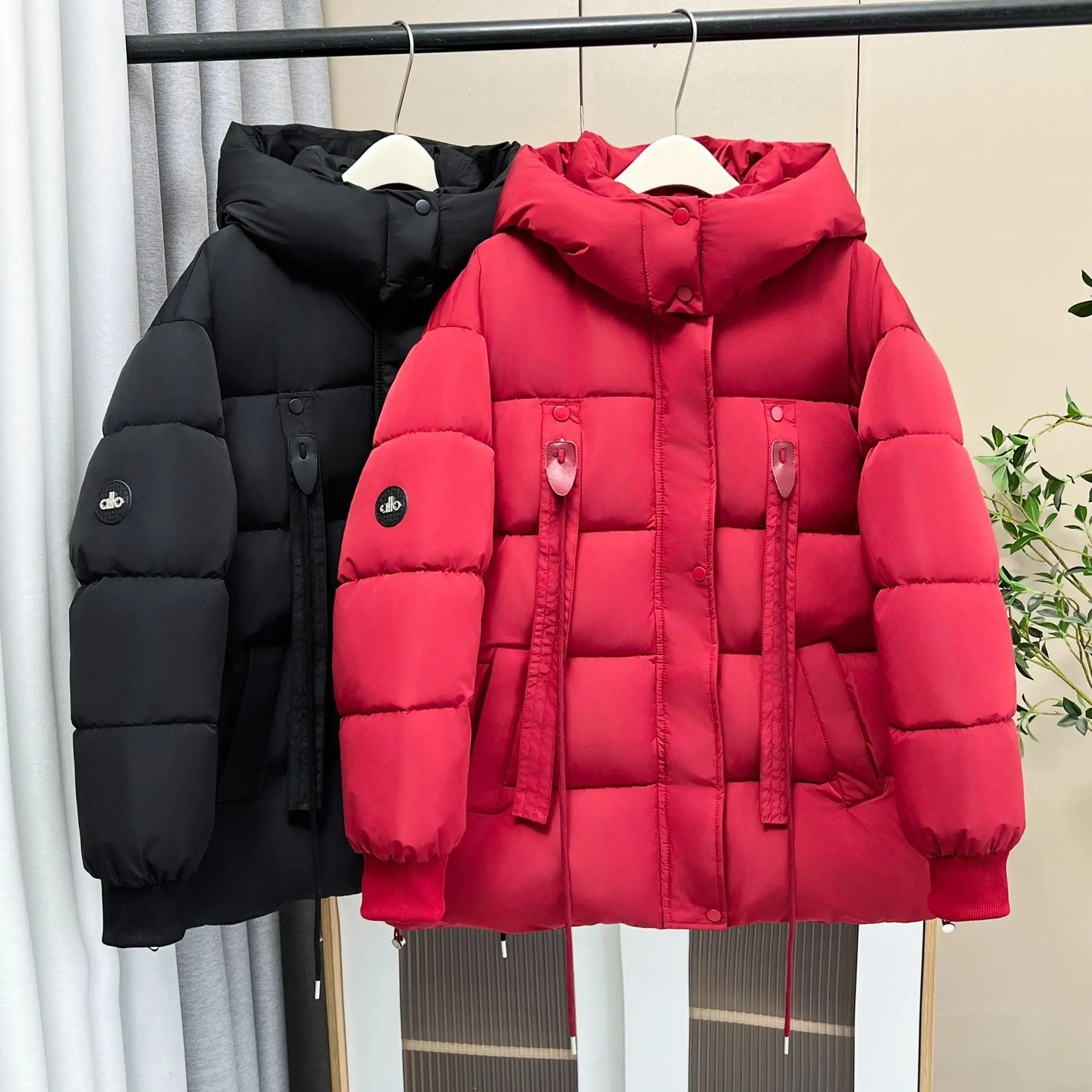 XXXXXXL موضة حجم كبير سترات نسائية شتاء جديد غير رسمي مقنع الشريط وسادة مبطنة متعددة الاستخدامات وسميكة معاطف دافئة 2534