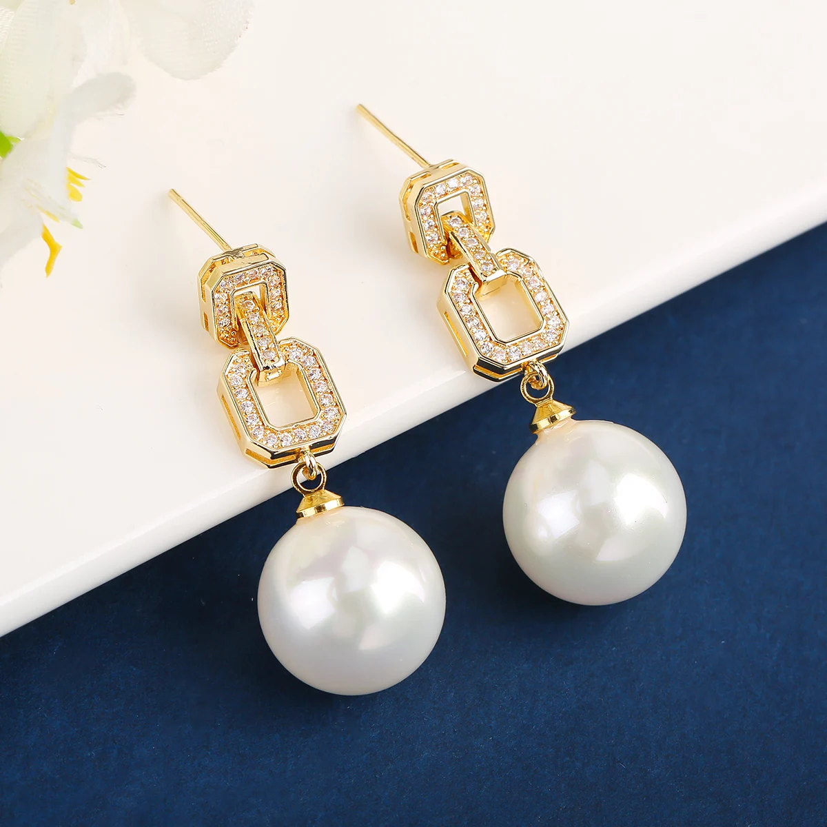 Light Luxury Natural Pearl 18K Electroplated Real Gold Preserving Zircon Micro-set Earrings for Ladies Holiday Party Gifts