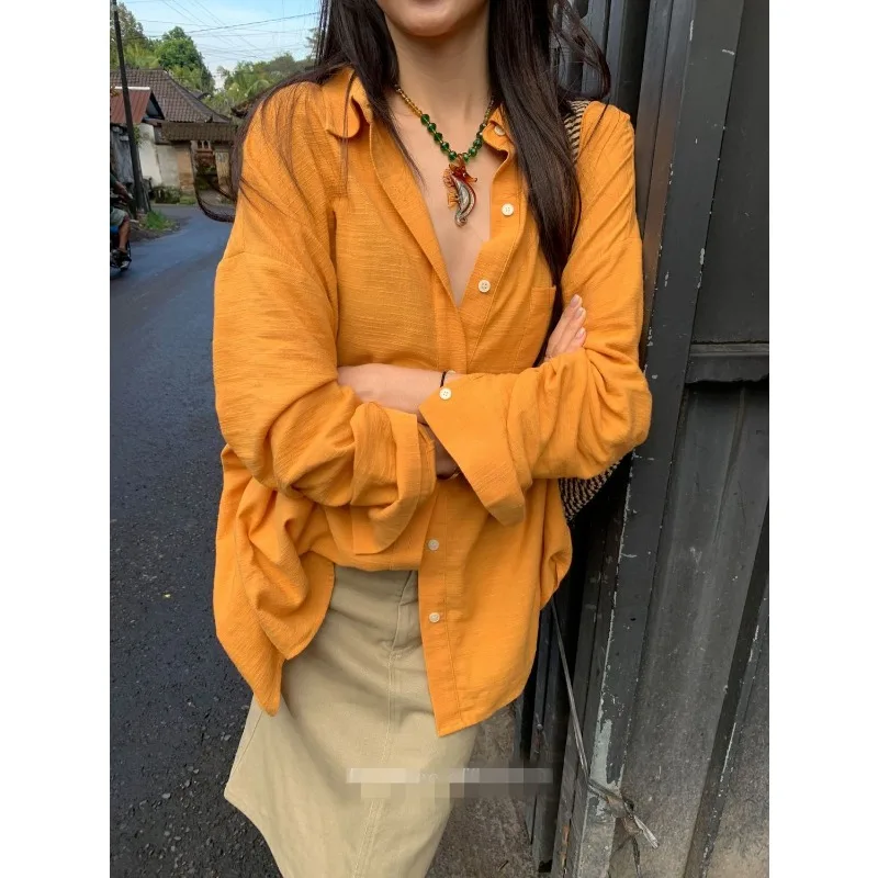 

Женская оранжевая льняная хлопковая рубашка свободного кроя с отложным воротником, длинными рукавами и пуговицами, летняя повседневная блузка-топ для защиты от солнца