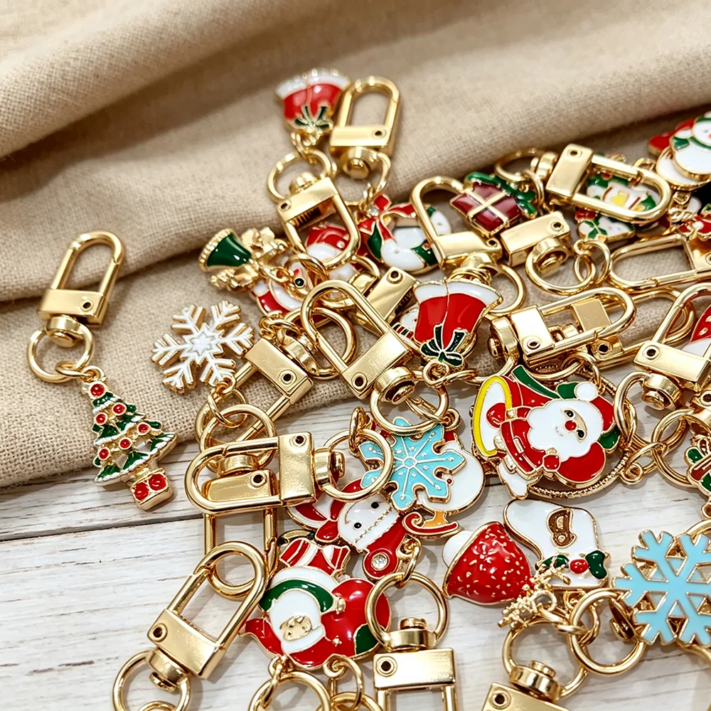 20 Stück Zufällige Legierungs-Weihnachts-Schlüsselanhänger, Taschenanhänger, Feiertagsdekoration, Partygeschenk, Geschenk für Frauen und Männer, Rucksack- und Auto-Dekoration – Detail 5