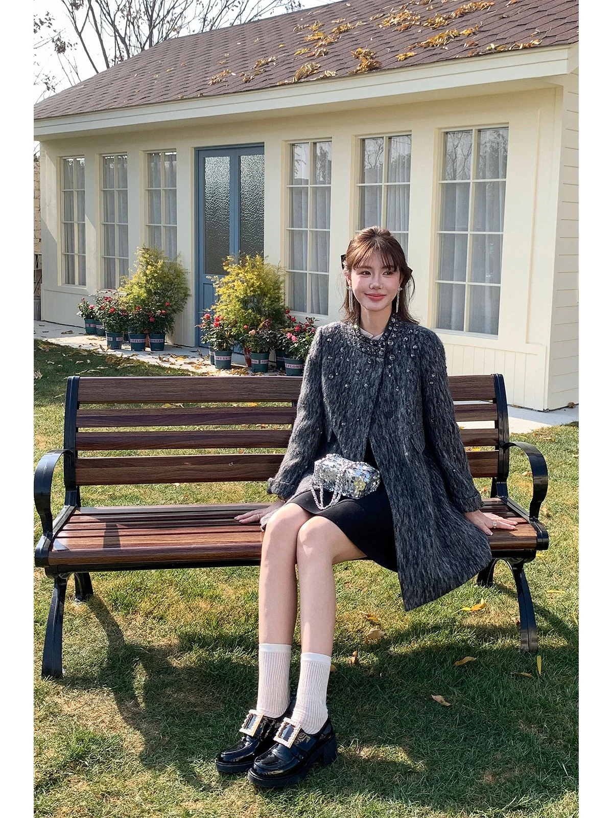 

Шерстяное пальто женское ручной работы с цветочной вышивкой, круглым вырезом, длинными рукавами, средней длины, из смесового полиэстера, весенняя верхняя одежда