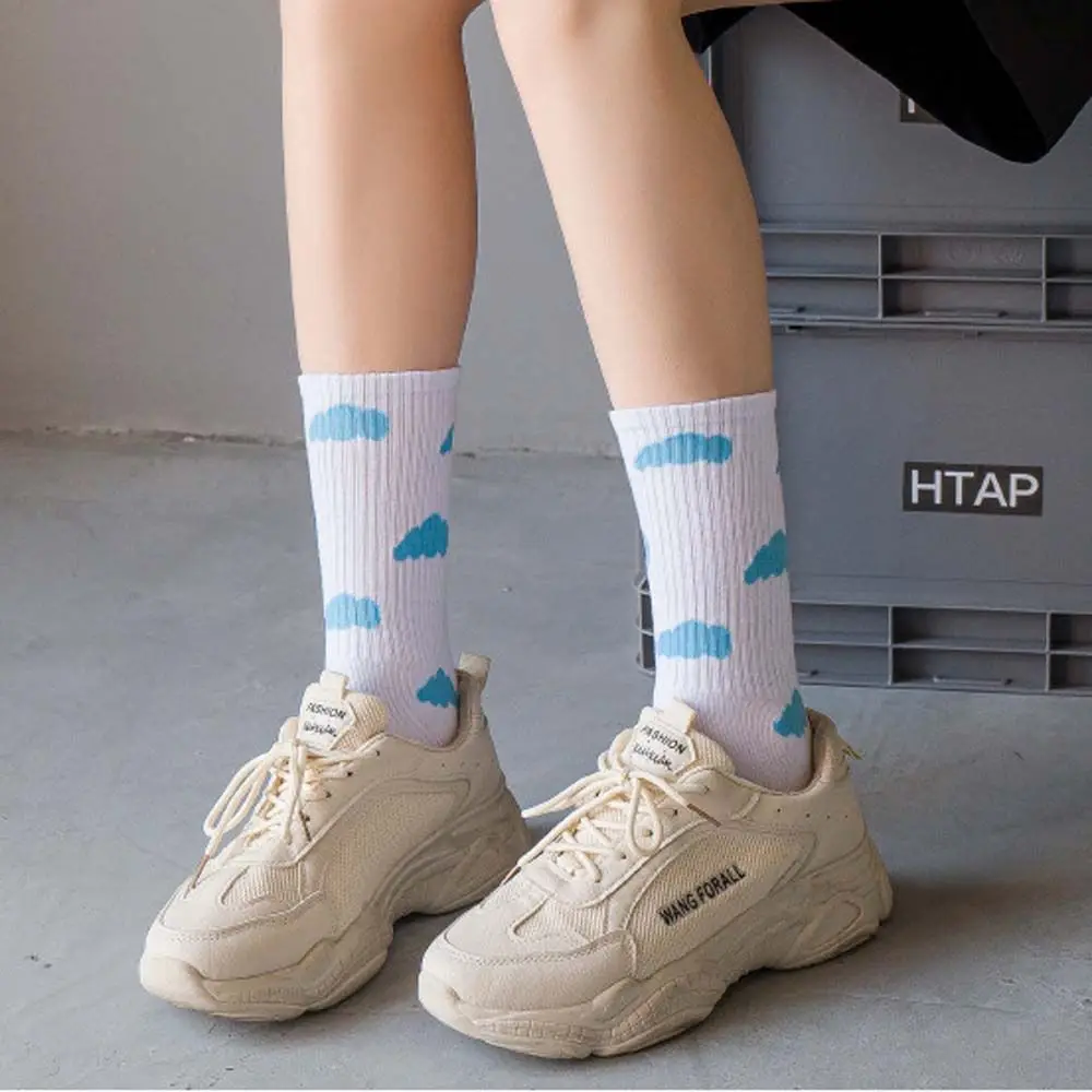 Sports Fashion Clouds Pattern Blue Sky Clouds College Style Socks Cotton Female Hosiery Korea Style Women Socks Mid-tube Socks
