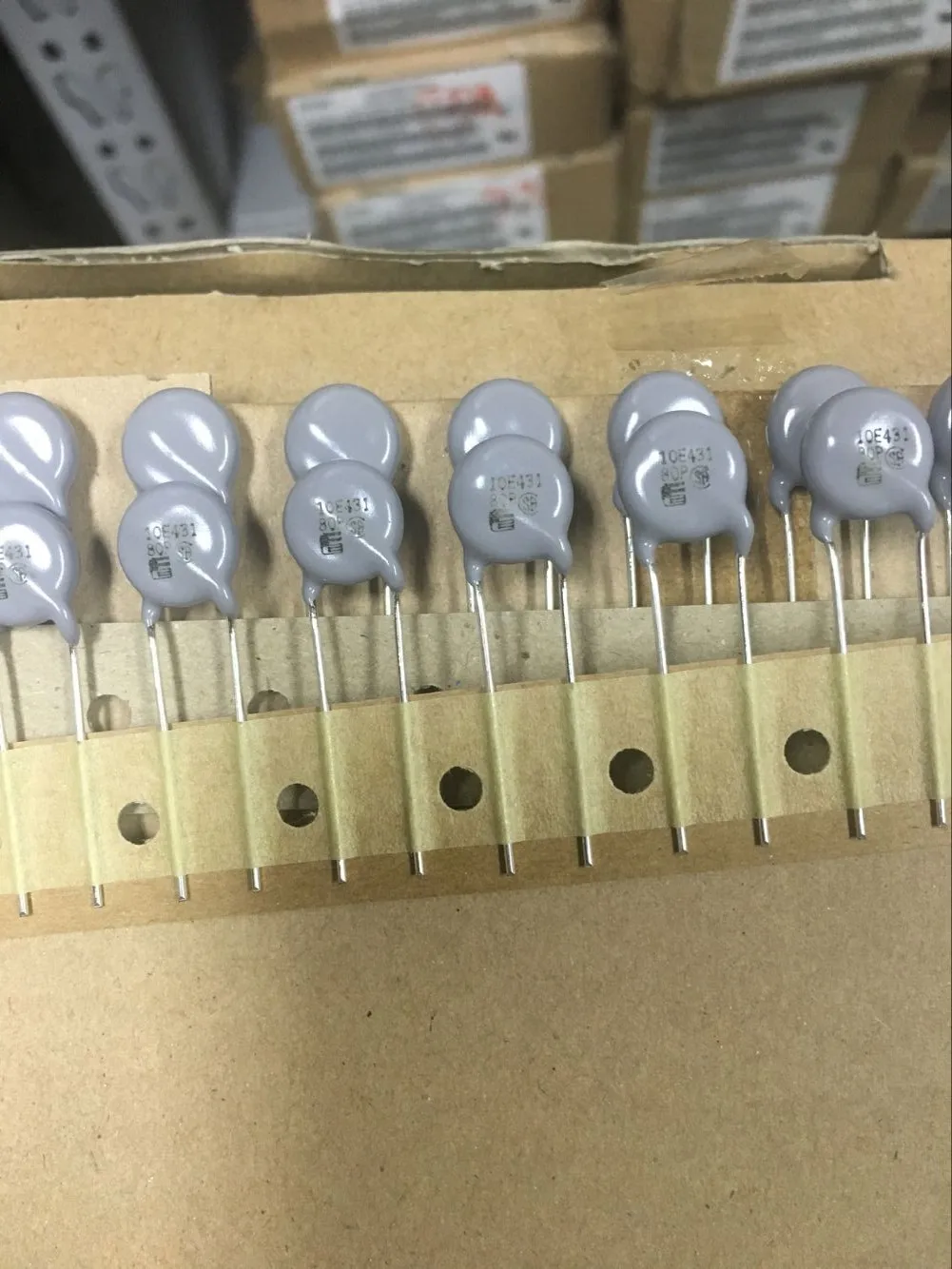 

500pcs/Original box Fuji varistor 10E431 10D431K 10431 10D471 10E471