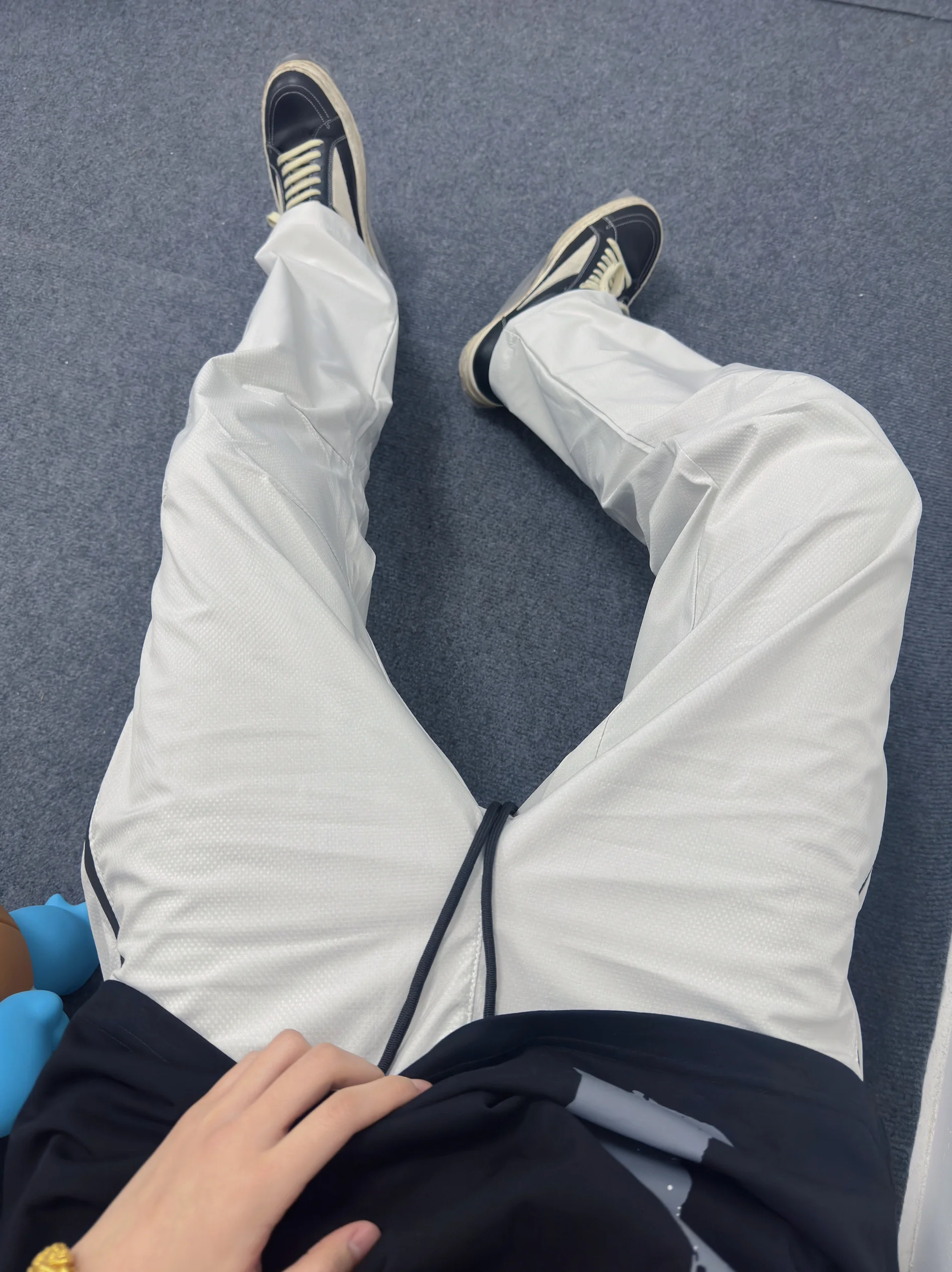 

Мужские повседневные брюки American Glue Outdoor High Street Функция Боковая молния Мягкие ell Тройники Jaet Спортивный тренд