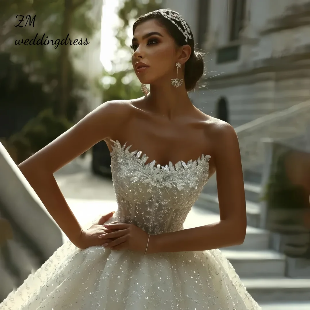 

customized Luxury A Line Glistening Wedding Dress Strapless Sleeveless Beading Bridal Gown Lace Floor Length Marriage Dress