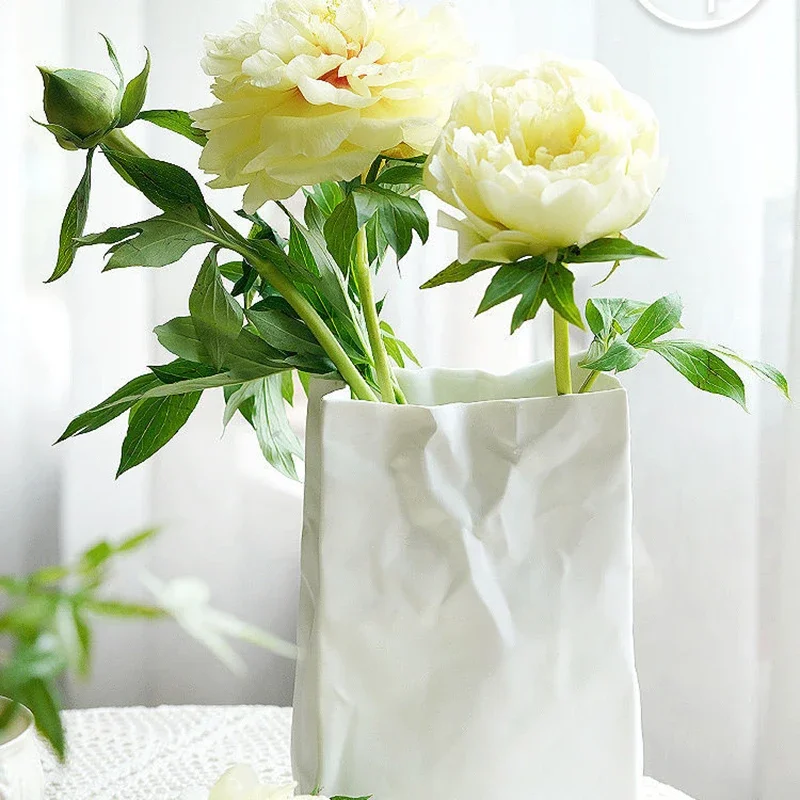 White Crinkle Paper Bag Ceramic Vase Modern Decorative Flower Vases for Boho Home Wedding Party Room Dinner Table Shelf Decor