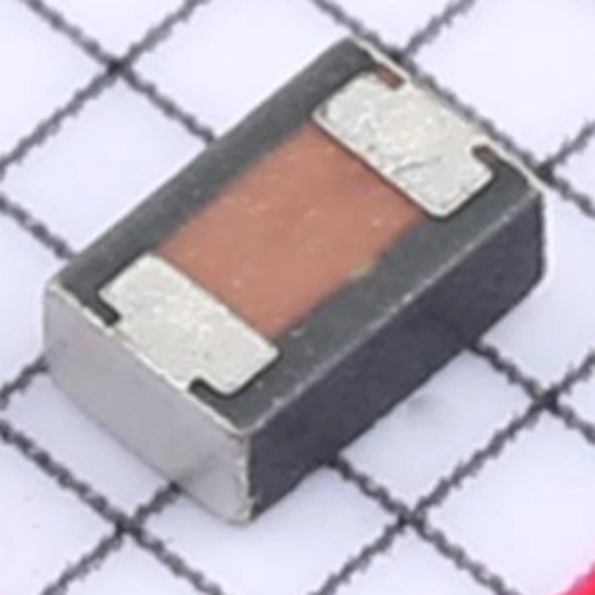 10 قطع أصلية؛ العلامات: VA؛ مكثف التنتالوم 35 فولت ± 20% 1 فائق التوهج 500 م أوم @ 100 كيلو هرتز؛ 0805 (2012 متري): T58W9105M035C0500