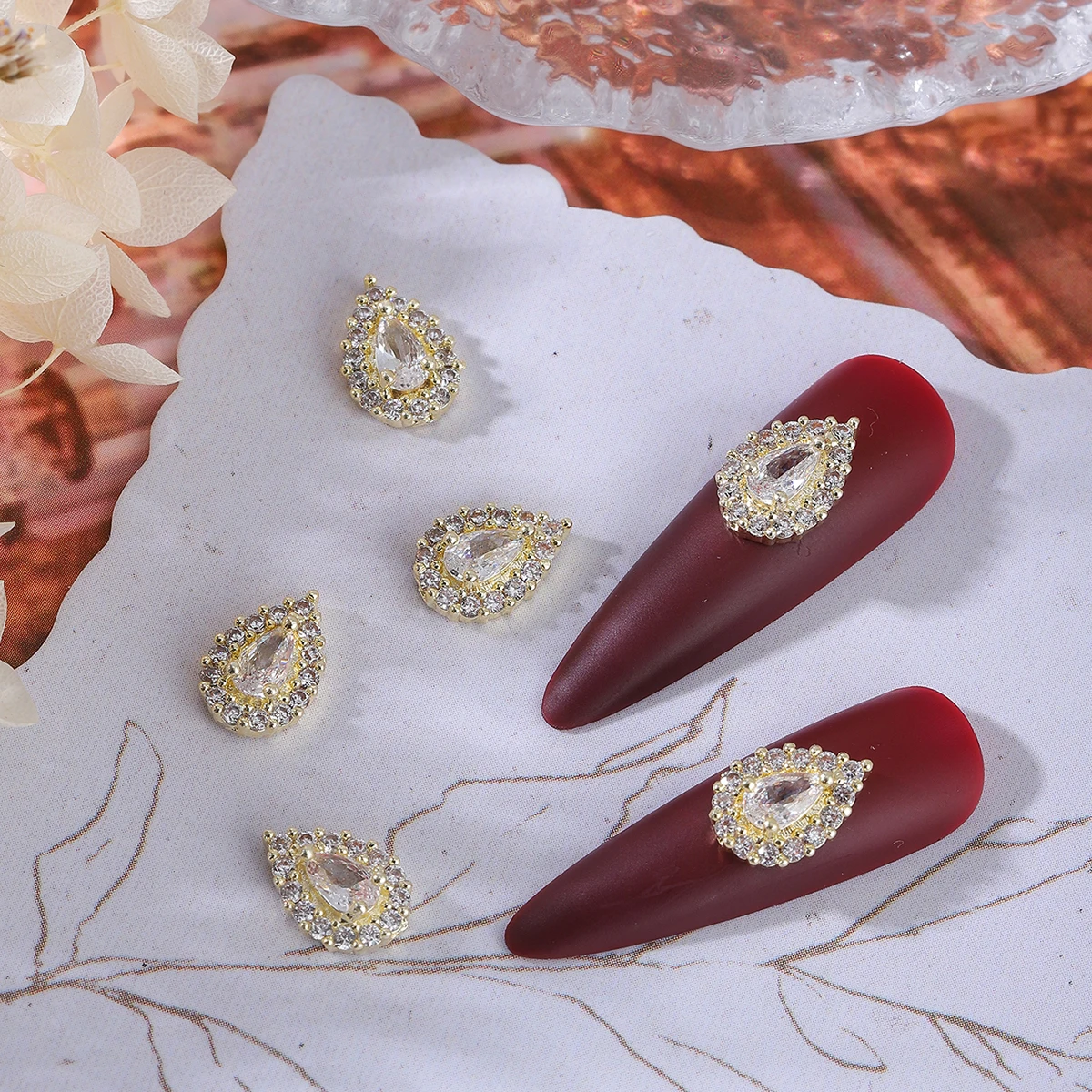 5 Pieces of Gold and Silver European-Style Luxury Water Drop-Shaped Nail Gems, Y2K Metallic Nail Decorations, High-End Copper-Inlaid Zircon Nail Rhinestones, Multifunctional DIY Full Rhinestone Water Drop Gem Luxury Decoration