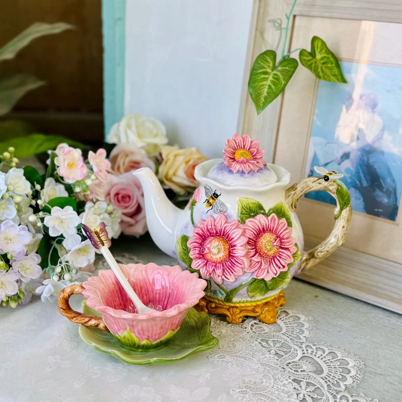 Underglaze Sunflower Coffee Pot Decorative Ceramic Pitcher for Home Rustic Floral Teapot for Hot Cold Drinks Housewarming Gift