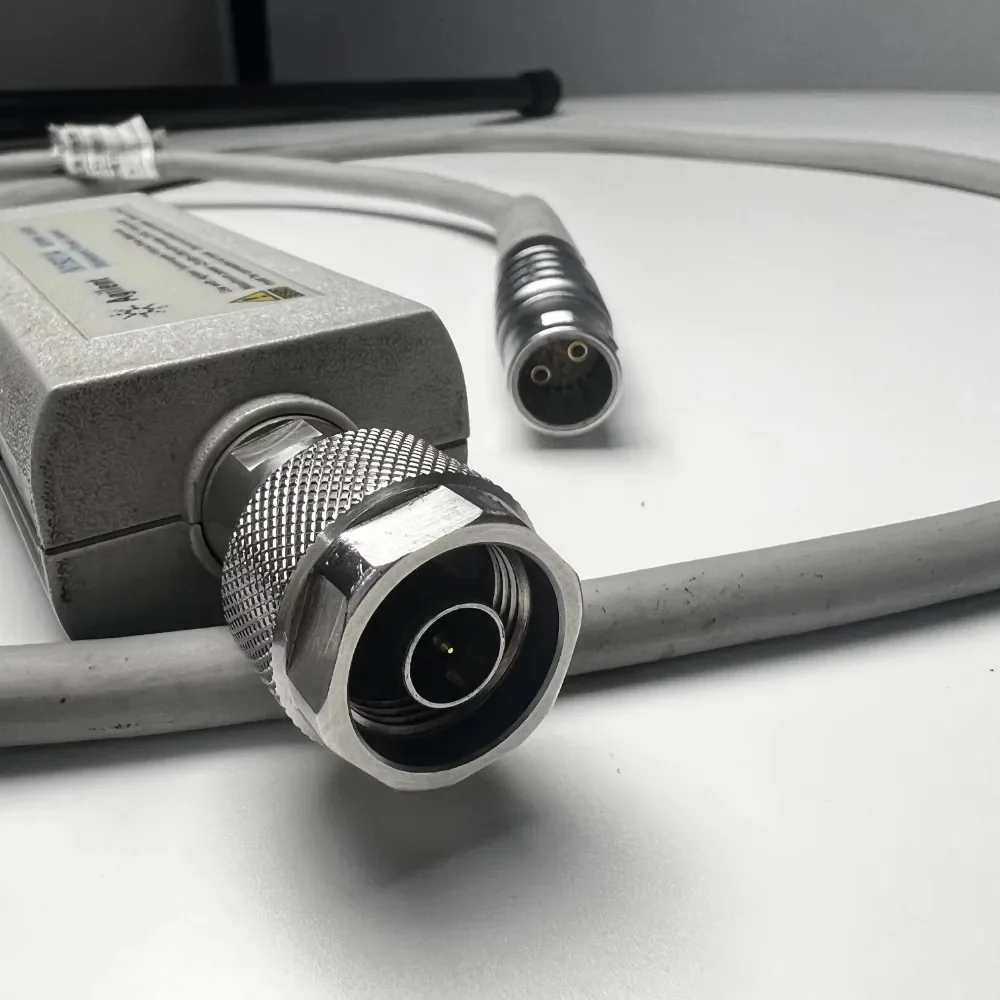 مستشعر الطاقة Agilent N1921A P-Series واسع النطاق، 50 ميجا هرتز إلى 18 جيجا هرتز