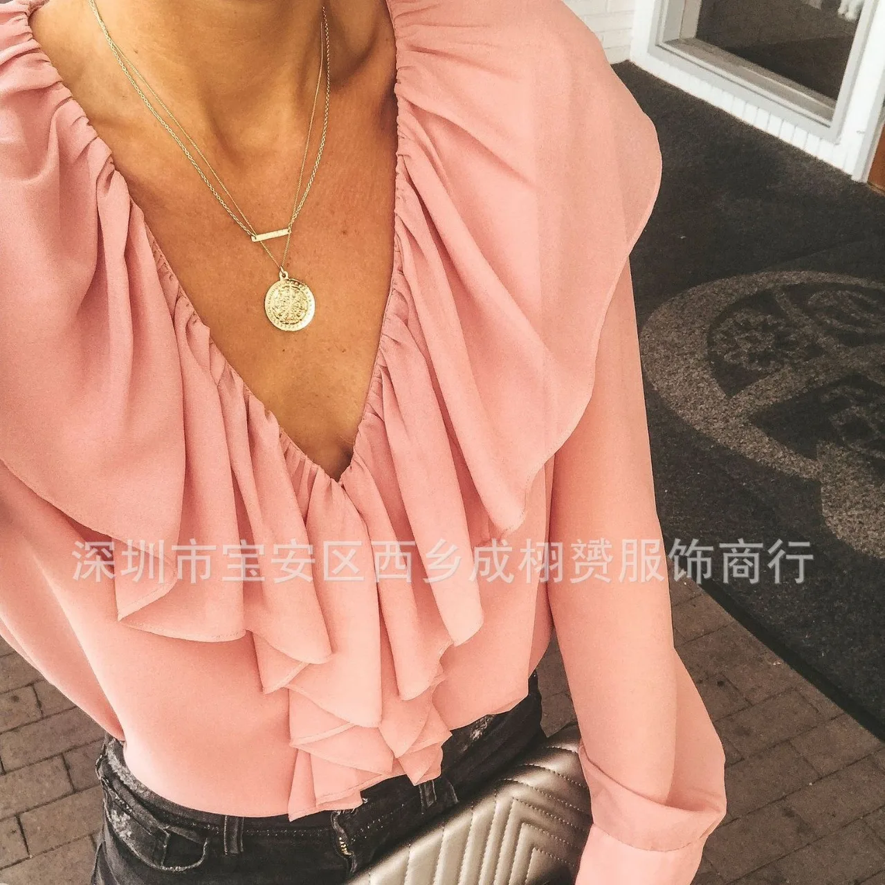 Camicia in chiffon con scollo tondo da donna nuova primavera 2025 Top femminile 1211