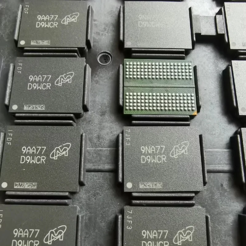 D9WCR MT61K256M32JE-12: ЧИПЫ ПАМЯТИ GDDR6 8 ГБ