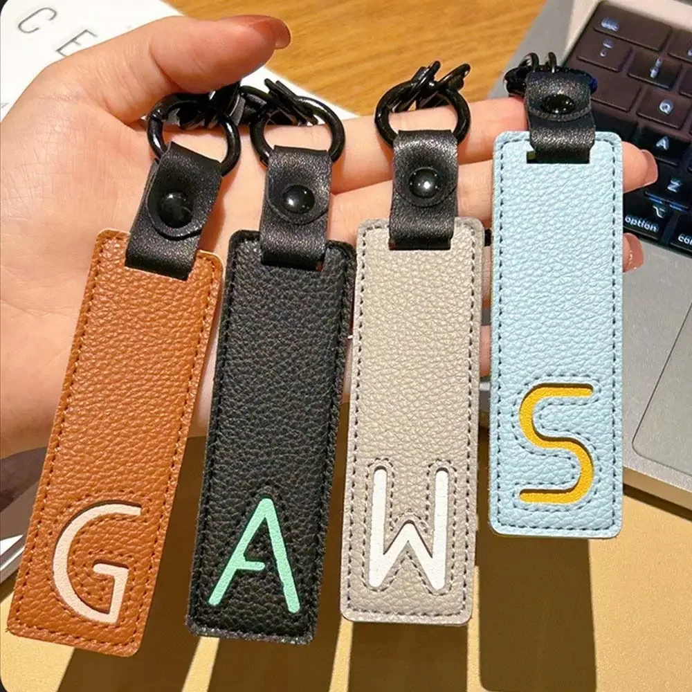 Classic Pu Leather Keychain A-Z 26 Initials Charm Keyring With Short Wristband Unisex Backpack Purse Handbag Pendant Accessories