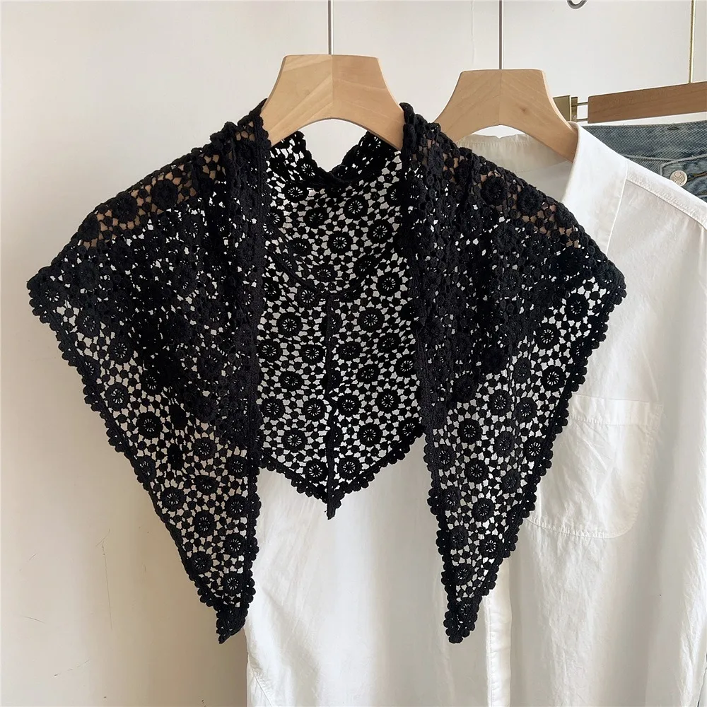 

Fashion Hollowed-out Fart Curtain Pretty Multi-functional Decor Hip Curtain Slim Fit Triangular Headscarf Women