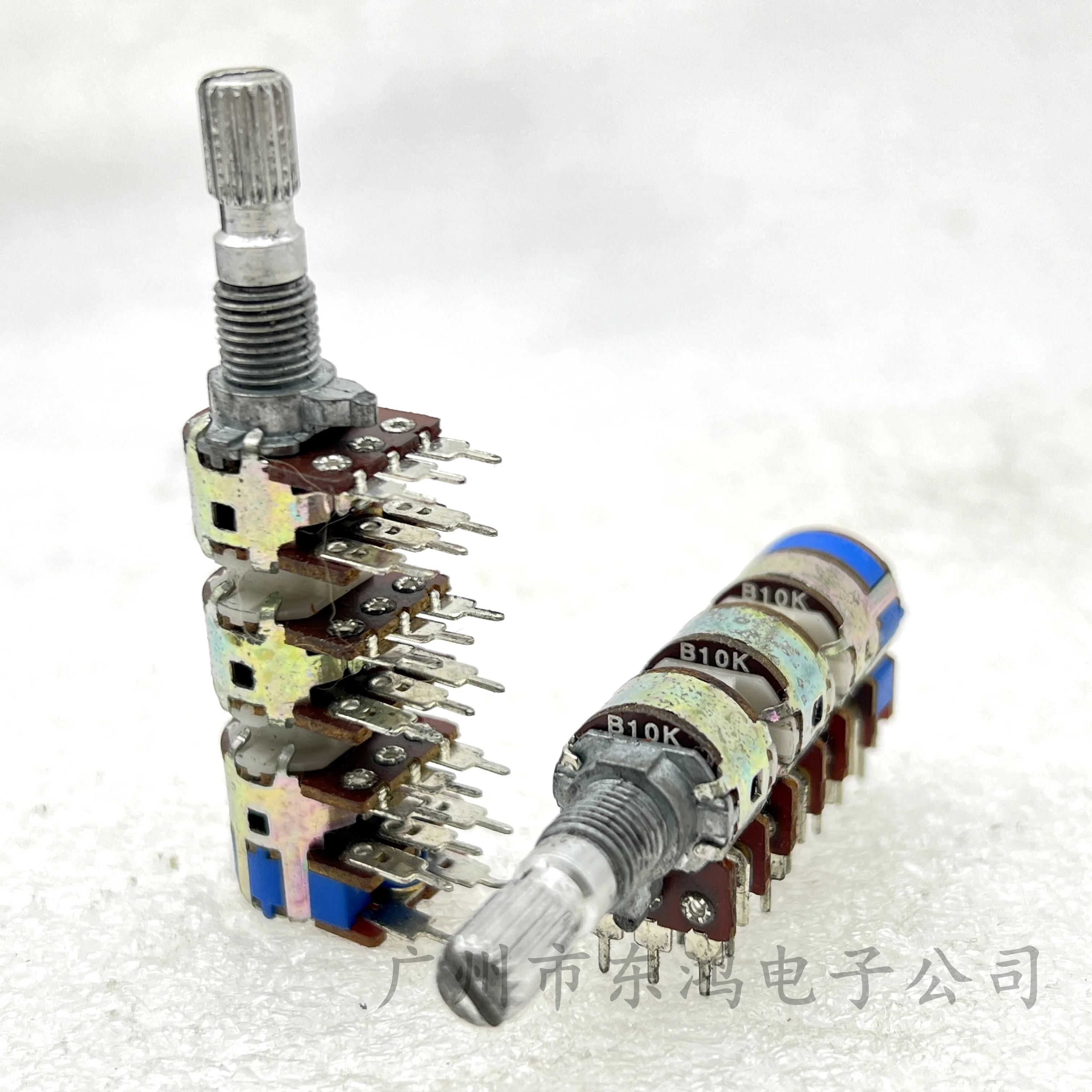 1 PCS 12 type six link A50K B10K * 6 six link multi-channel audio volume amplifier potentiometer with switch shaft length 20MM