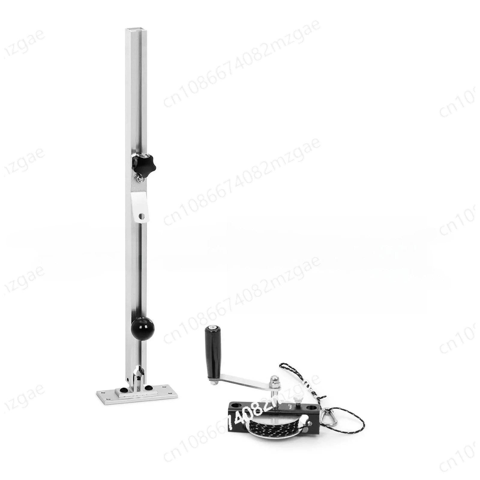 

Комплект для сборки лесопильной машины: лебедка, вспомогательное колесо для пилы.