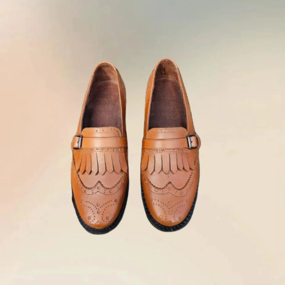 Brown Tassels Carving Design Buckle Decor Loafers Fashion Slip On Men Shoes Luxury Handmade Party Feast Office Men Casual Shoes