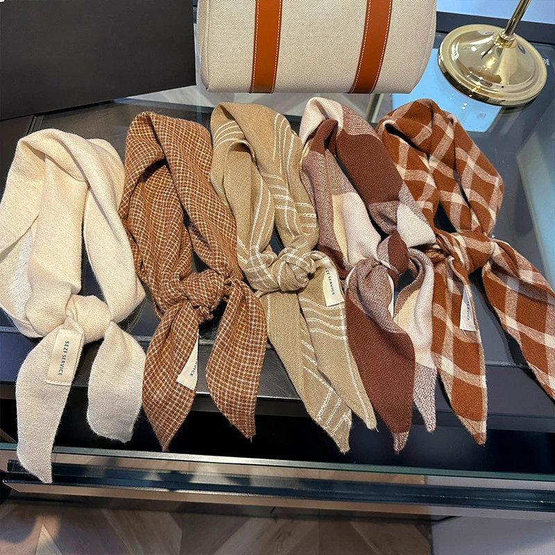 Brytyjsko-koreańska trójkątna chusta damska ciepły szal otulający głowę zimowa moda damska kaszmirowe poncho szalik etola